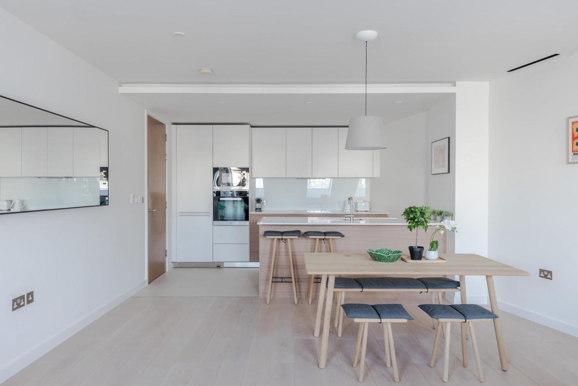 Zen Sanctuary - Soho - By Frankie Says Apartment London Ngoại thất bức ảnh
